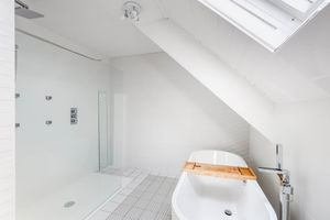 Photo 17- click for photo gallery